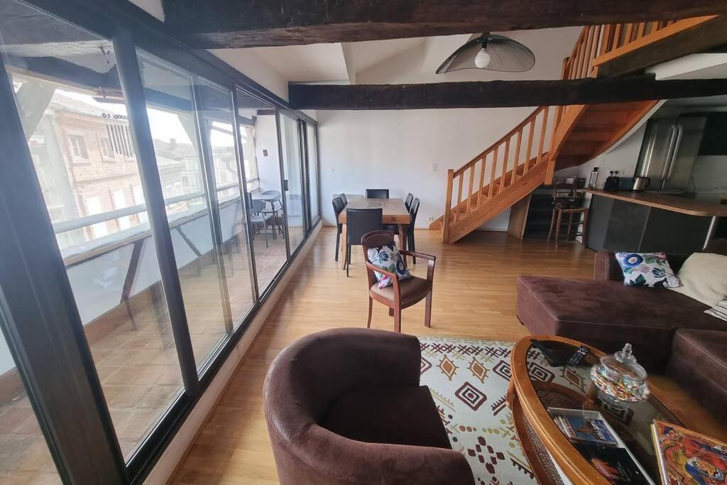 Appartement Exceptionnel 4 Etoiles Hyper Centre Albi 65 M2 Au 4Eme Etage Sans Ascenseur Avec Une Tour Du 12Eme Siecle ภายนอก รูปภาพ