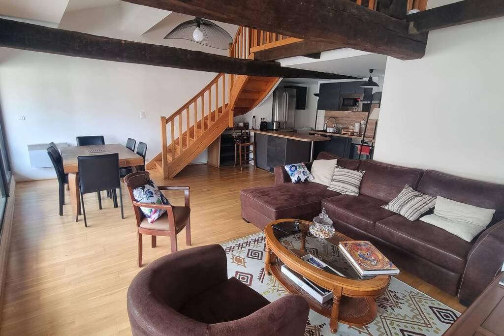 Appartement Exceptionnel 4 Etoiles Hyper Centre Albi 65 M2 Au 4Eme Etage Sans Ascenseur Avec Une Tour Du 12Eme Siecle ภายนอก รูปภาพ